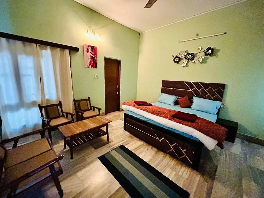Full Villa At Heart Of バラナシ インド